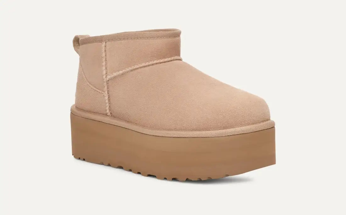 UGG Classic plateforme Beige