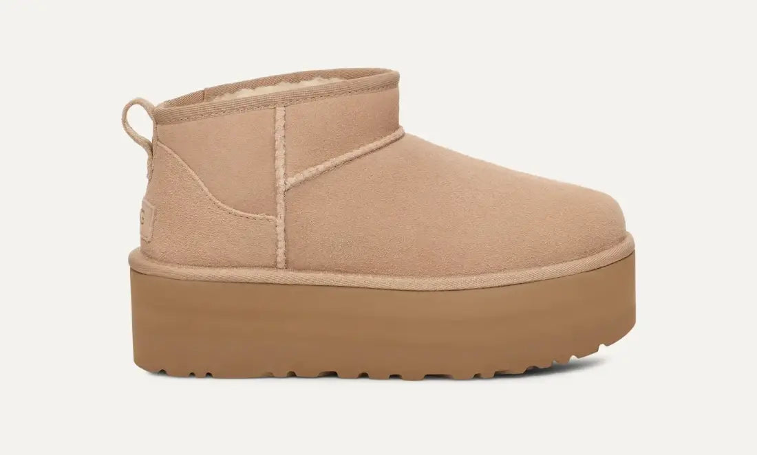 UGG Classic plateforme Beige